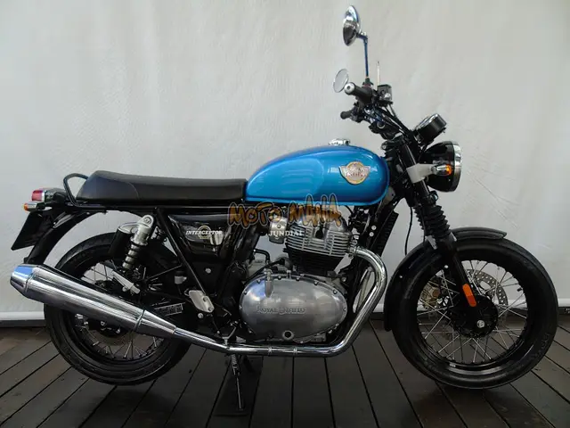 Carro Royal Enfield Interceptor 2023 648 cc