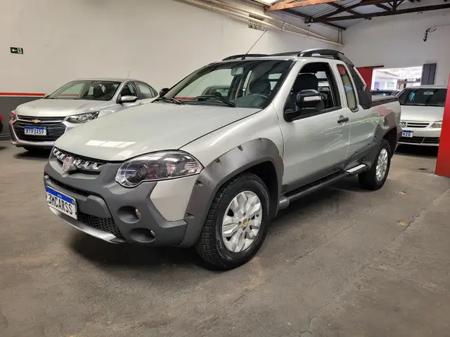 Carro Fiat Strada 2013 Adventure 1.8 16V (Flex) (Cabine Estendida)