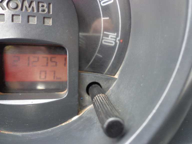 alt=