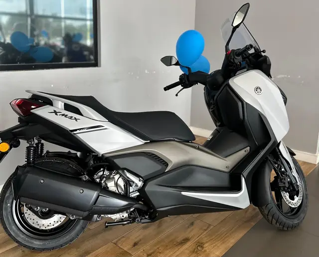 Moto Yamaha XMax 2025 250 Connected