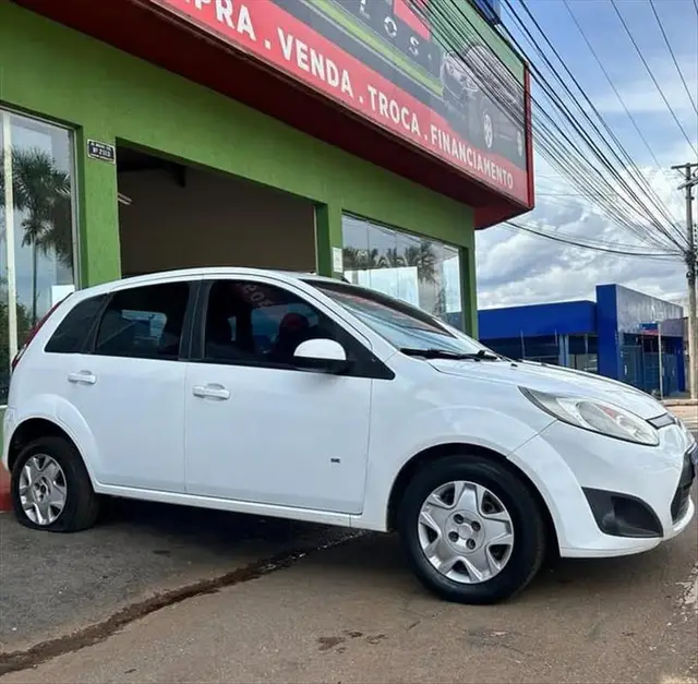 Carro Ford Fiesta Hatch 2014 SE Rocam 1.6 (Flex)