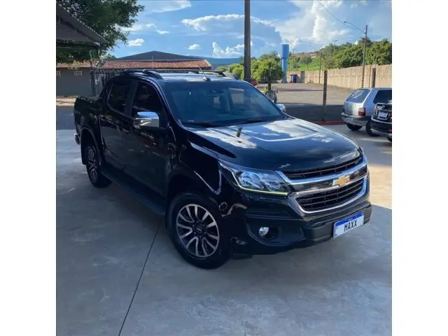 Carro Chevrolet S10 Cabine Dupla 2017 S10 2.8 CTDI High Country 4WD (Cabine Dupla) (Aut)