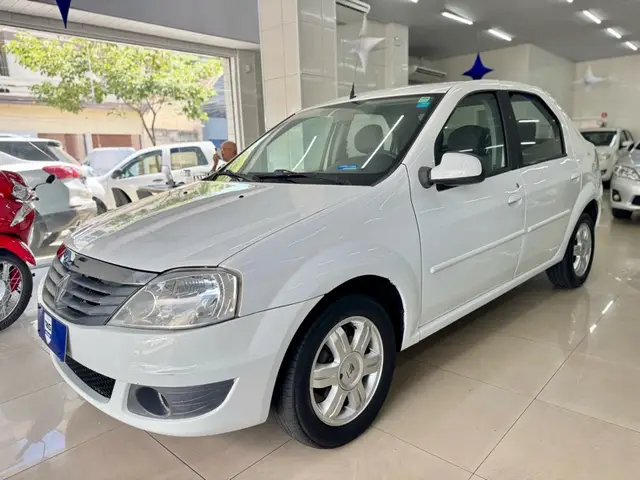Carro Renault Logan 2013 Expression 1.6 8V Hi-Torque (flex)