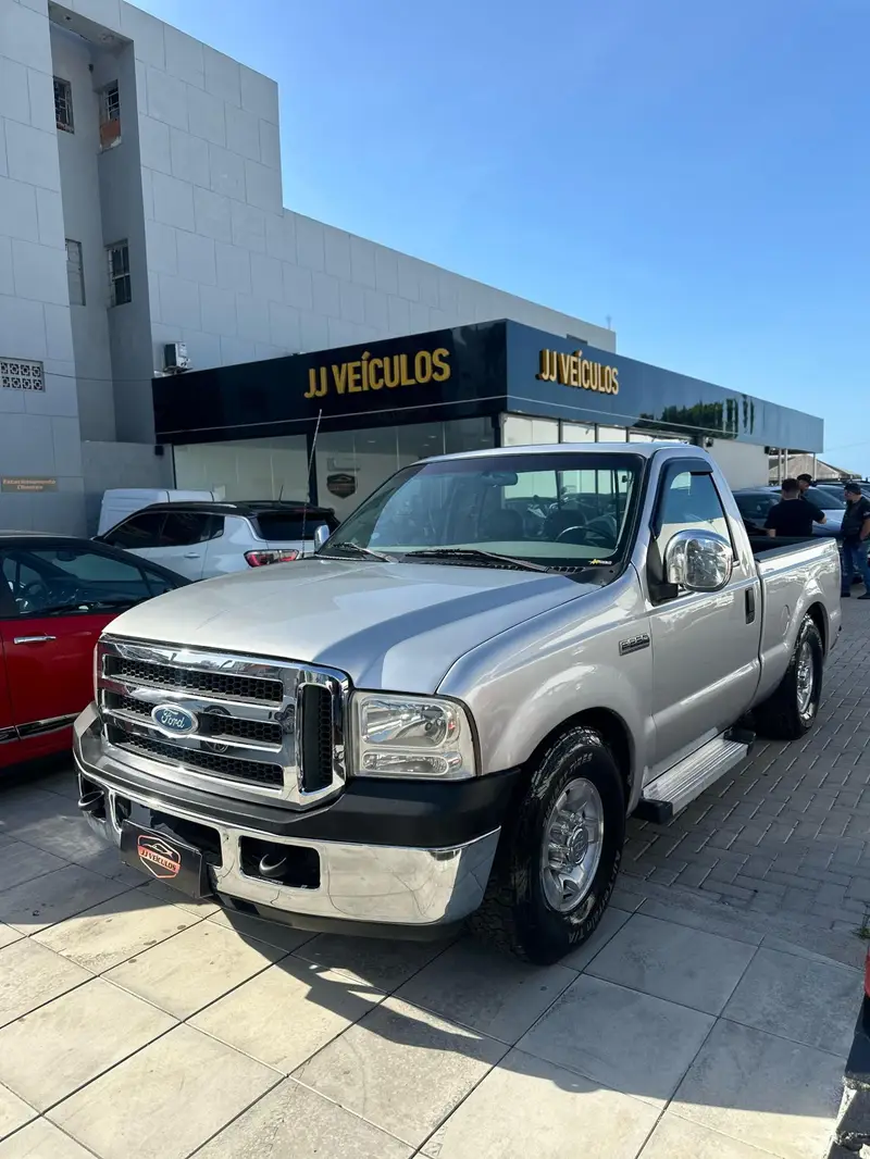 Ford F-250 XLT 4x4 3.9 (Cab Simples)