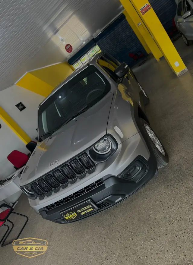 Carro Jeep Renegade 2024 T270 1.3 Turbo 4x2