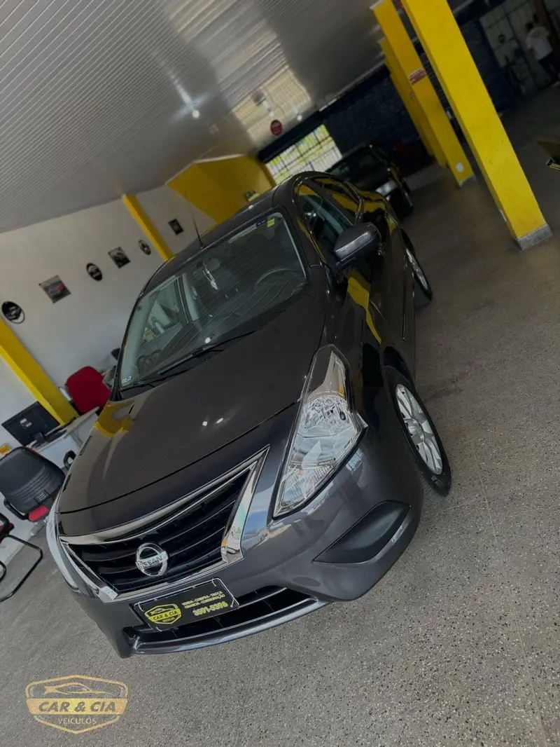 Nissan Versa 1.6 16V V-Drive Plus CVT (Flex)