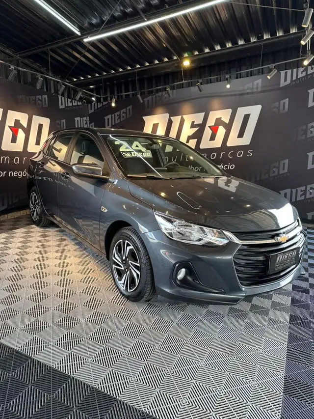 Carro Chevrolet Onix 2024 LT 1.0