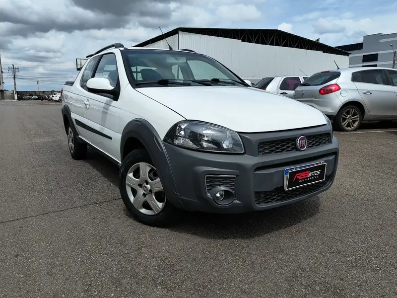 Fiat Strada Working 1.4 (Flex) (Cabine Dupla)