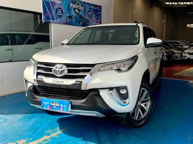 Carro Toyota SW4 2019 2.8 TDI SRX 7L 4x4 (Aut) (Diesel)