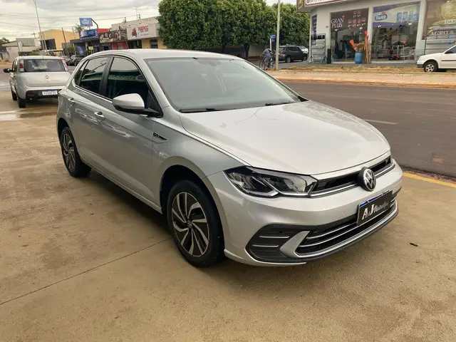 Carro Volkswagen Polo 2024 Highline (Aut) (Flex)