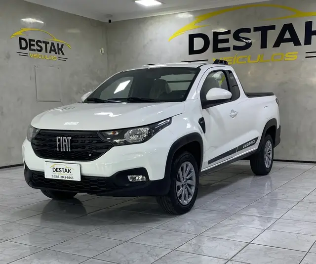 Carro Fiat Strada 2023 Endurance 1.4 Cabine Plus (Flex)
