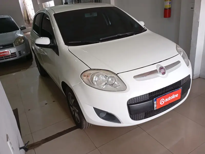 Fiat Palio Attractive 1.4 8V (Flex)