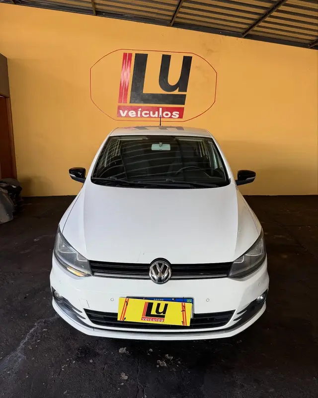 Carro Volkswagen Fox 2016 1.6 MSI Comfortline (Flex)