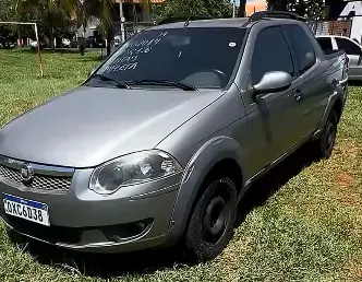 Carro Fiat Strada 2014 Trekking 1.6 16V (Flex) (Cabine Dupla)