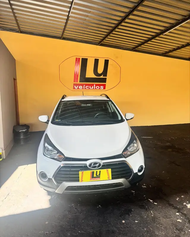 Carro Hyundai HB20X 2017 Style 1.6 (Flex)