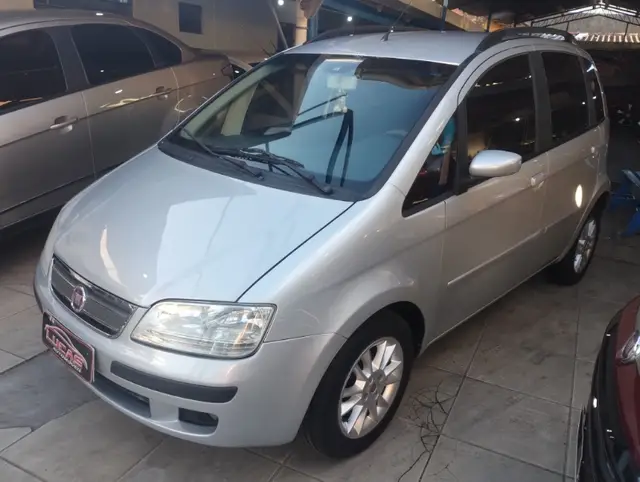 Carro Fiat Idea 2010 ELX 1.4 (Flex)