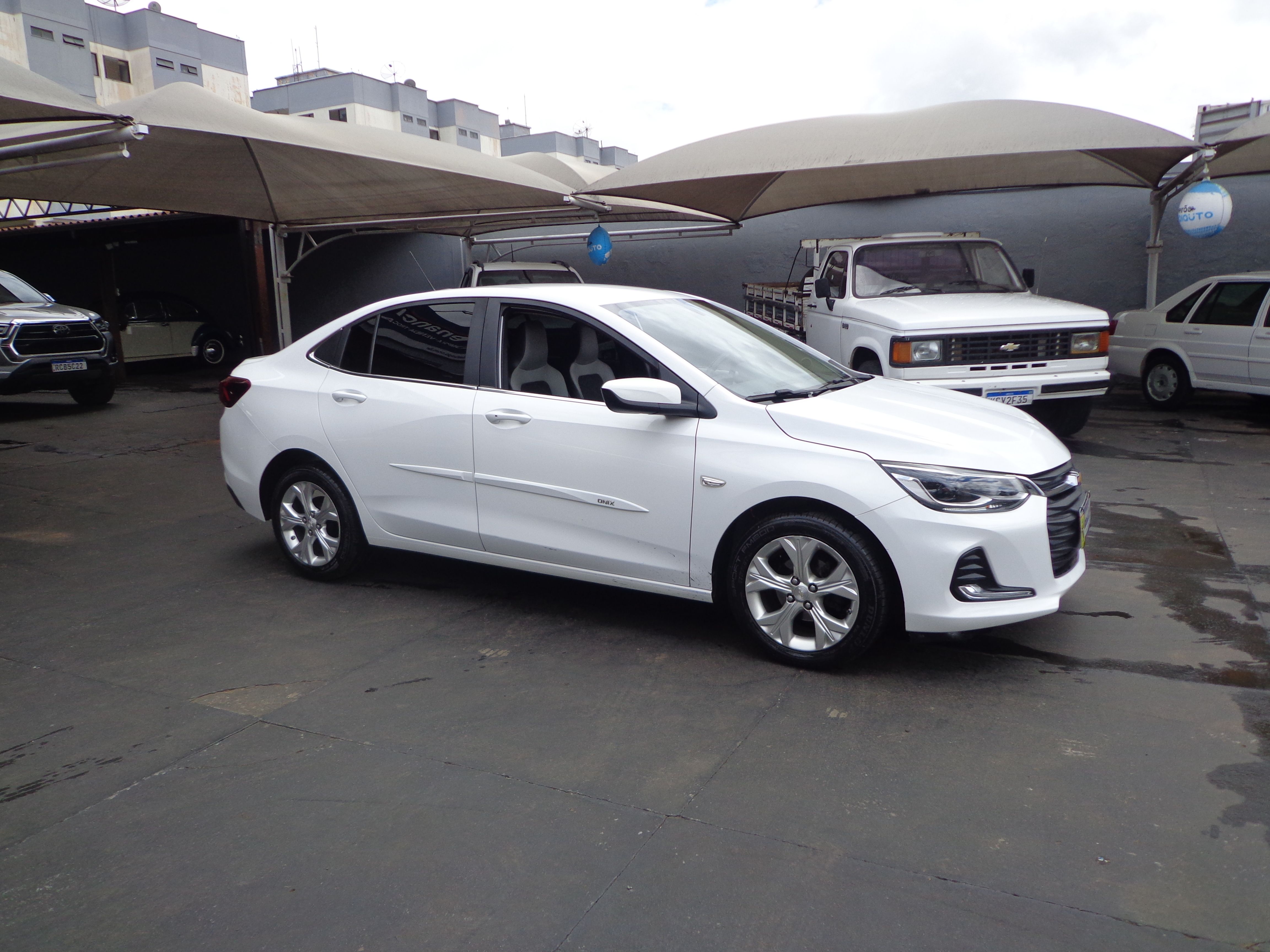 Chevrolet Onix Plus