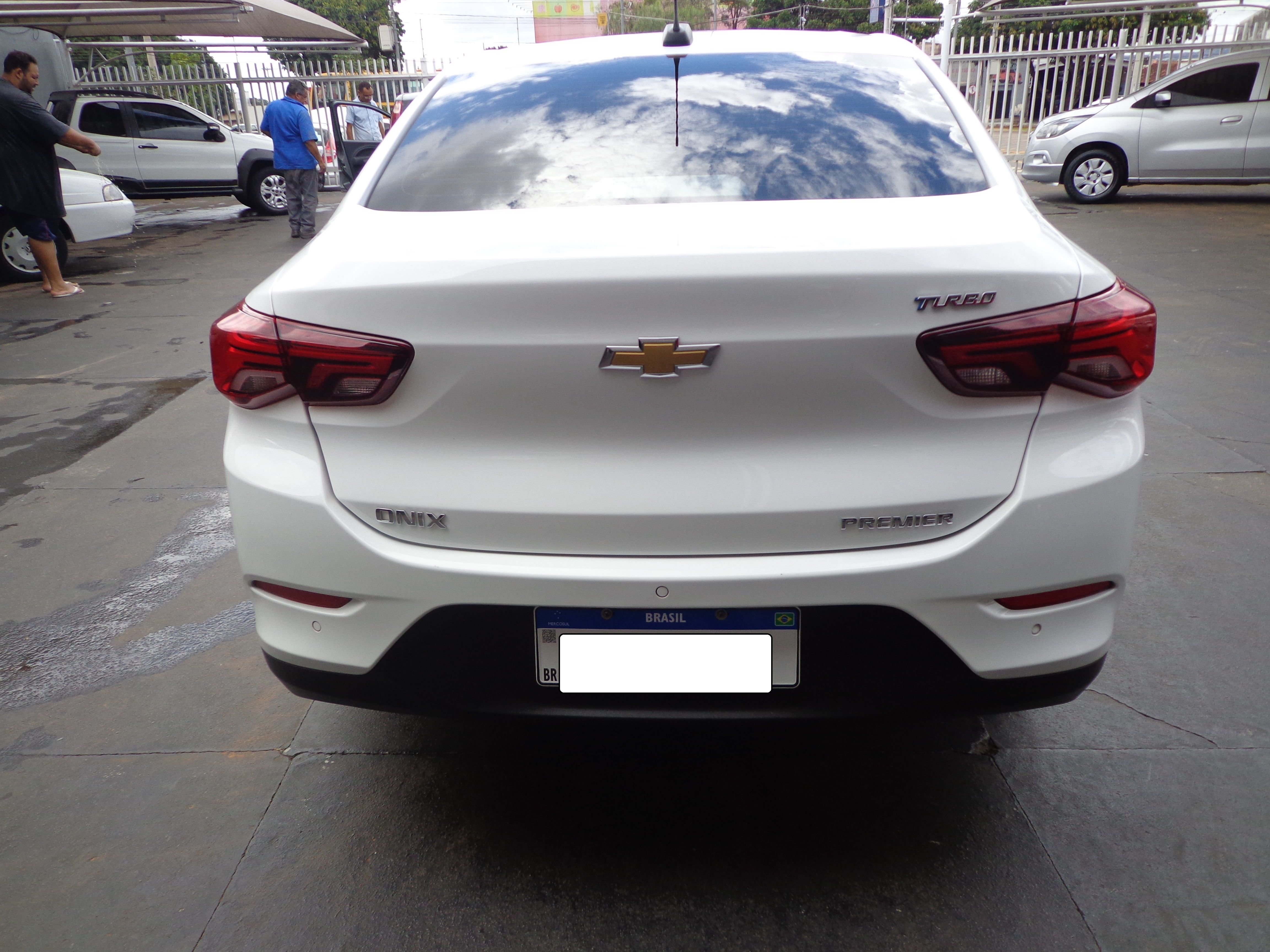 Chevrolet Onix Plus
