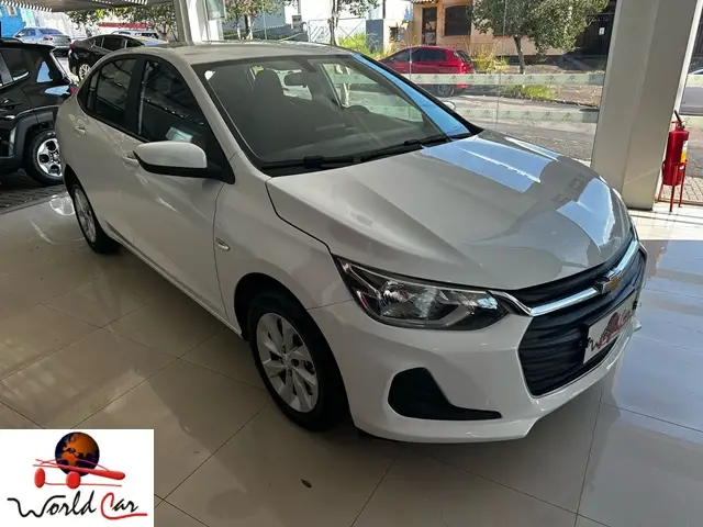 Chevrolet Onix Plus LT 1.0