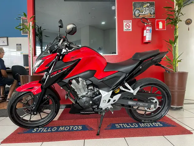 Moto Honda CB 300F Twister 2023 (CBS)