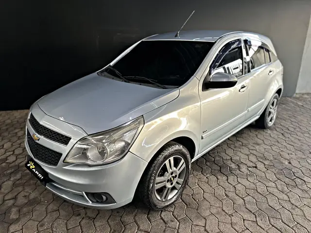 Carro Chevrolet Agile 2011 LTZ 1.4 8V (Flex)