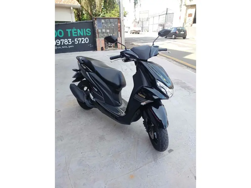 Yamaha Fluo ABS