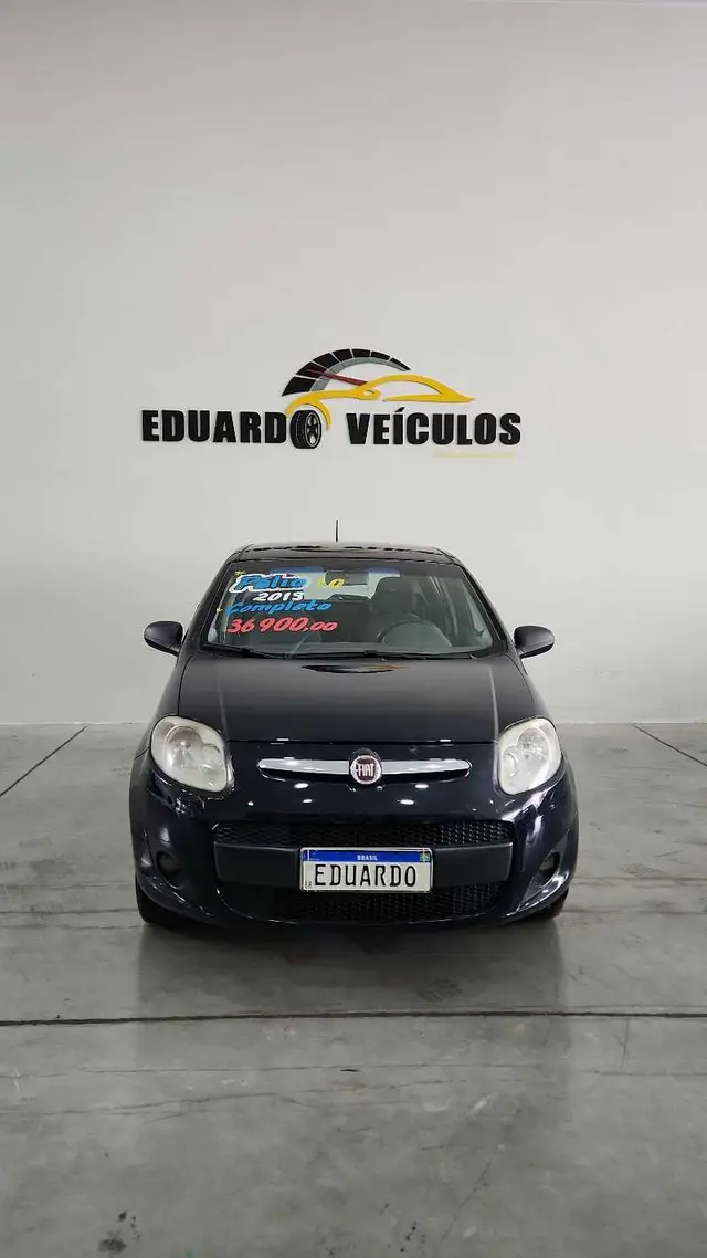 Carro Fiat Palio 2013 Attractive 1.0 8V (Flex)