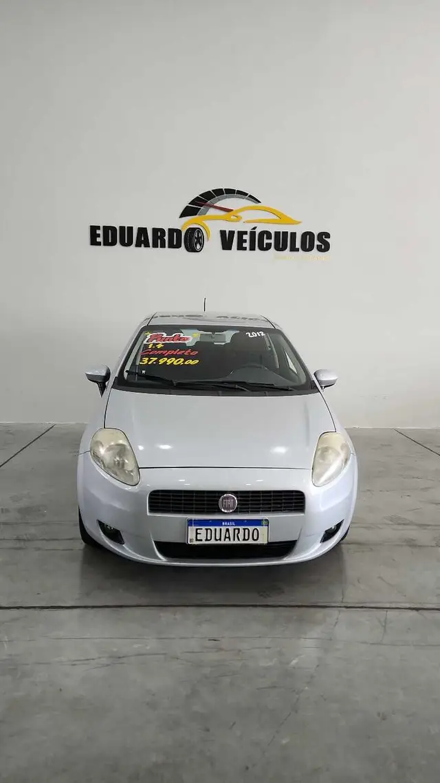 Carro Fiat Punto 2011 Attractive 1.4 (Flex)