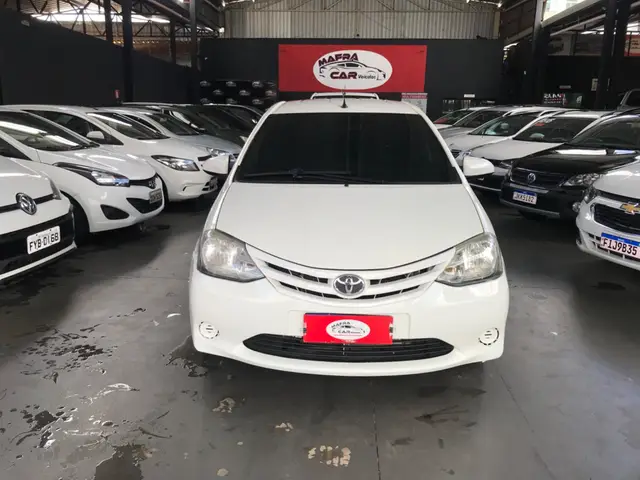 Carro Toyota Etios 2015 X 1.3 (Flex)