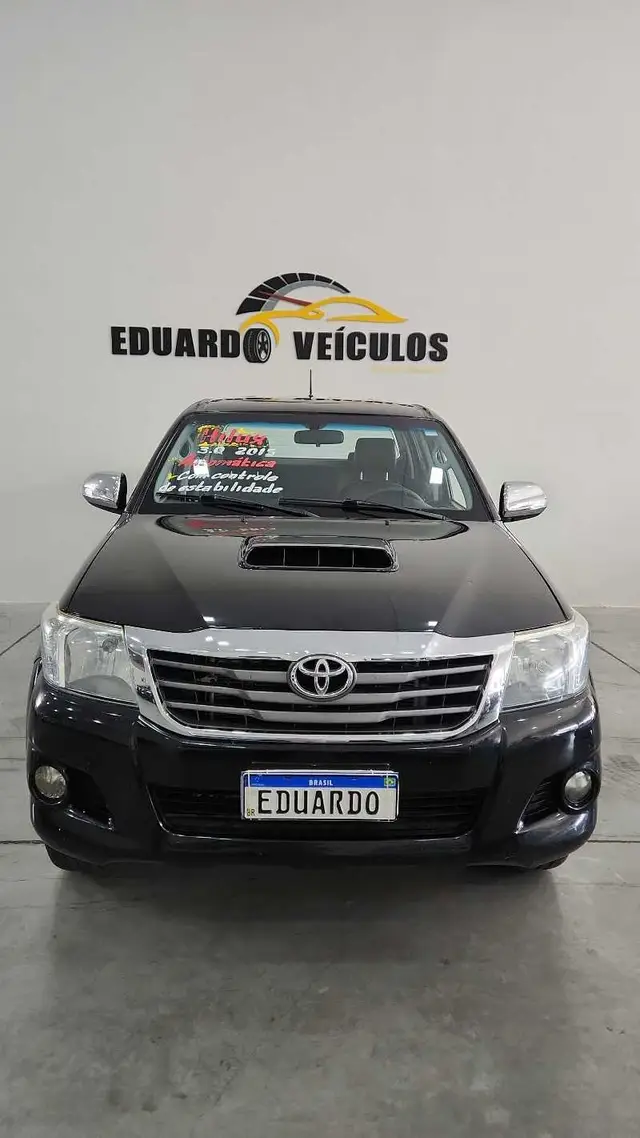 Carro Toyota Hilux Cabine Dupla 2015 Hilux 3.0 TDI 4x4 CD SRV (Aut)