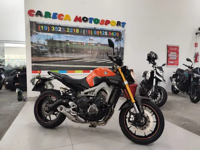 Carro Yamaha MT-09  2015 MT 09