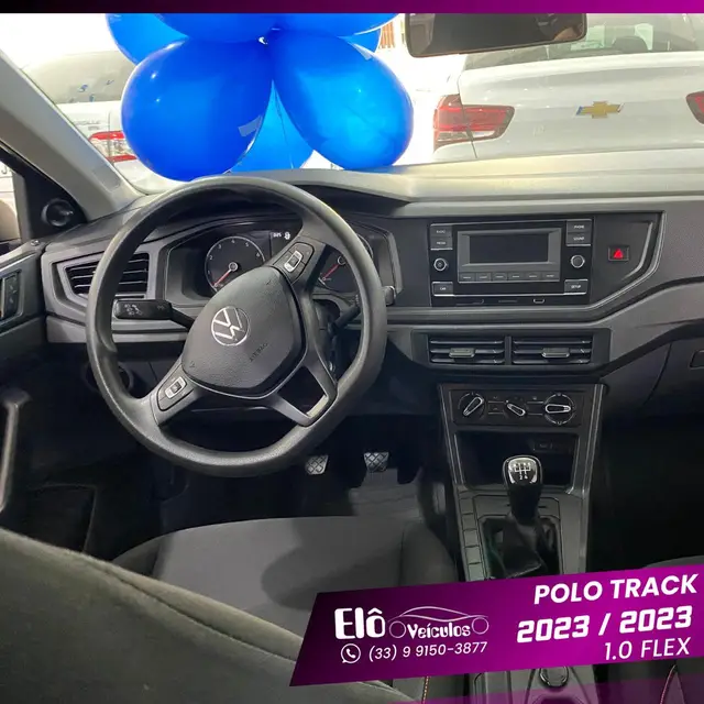 Carro Volkswagen Polo 2023 Track 1.0 Flex 12V 5p