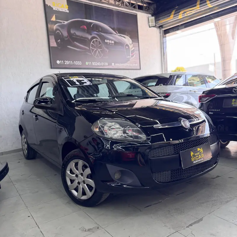 Fiat Palio Attractive 1.4 8V (Flex)