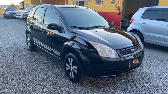 Carro Ford Fiesta Hatch 2010 1.0 (Flex)