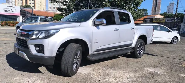 Carro Chevrolet S10 Cabine Dupla 2021 S10 2.5 ECOTEC SIDI LTZ 4WD (Cabine Dupla) (Aut)