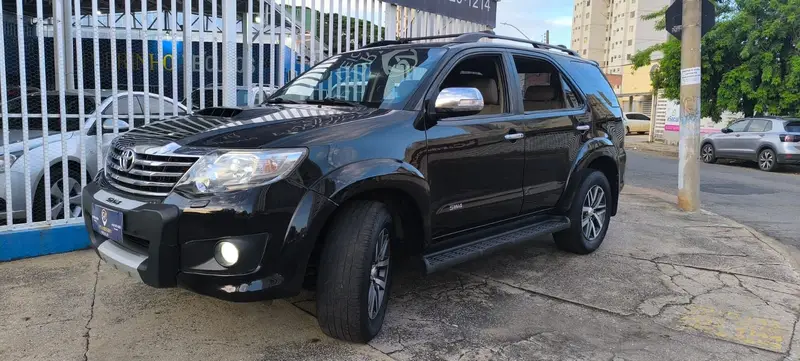Toyota SW4 Hilux  3.0 TDI 4x4 SRV 7L