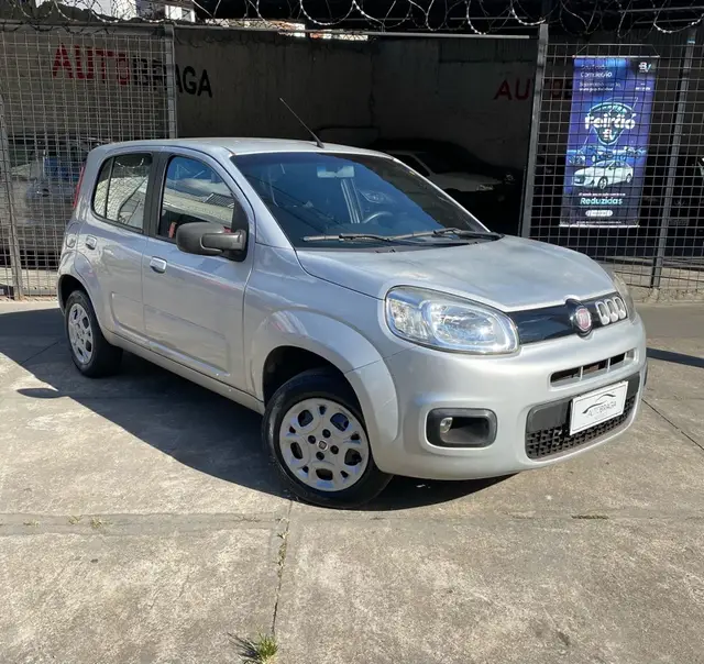 Carro Fiat Uno 2015 Evolution 1.4 8V (Flex) 4p