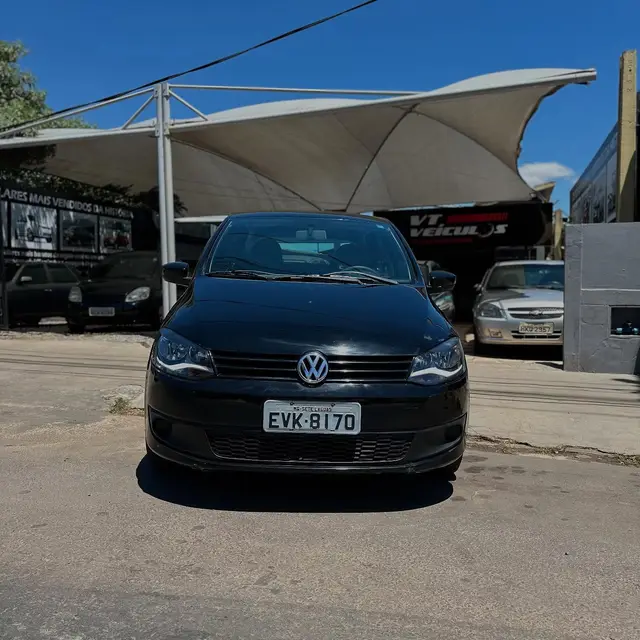Carro Volkswagen Fox 2011 1.0 8V (Flex) 2p