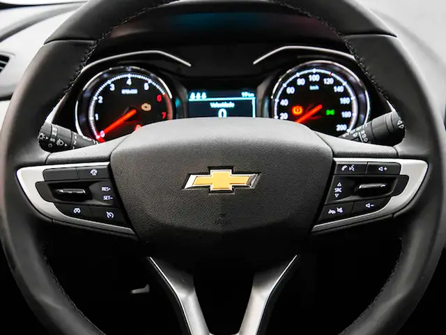 Carro Chevrolet Onix 2025 LTZ 1.0 Turbo (Aut.)