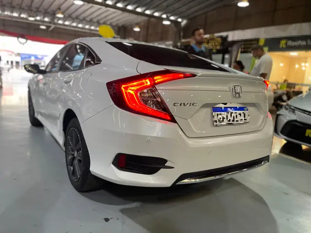 Carro Honda Civic 2021 EX 2.0 i-VTEC CVT
