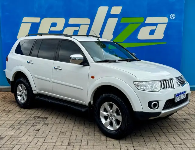 Carro Mitsubishi Pajero Dakar 2012 3.2 HPE 4WD (aut)