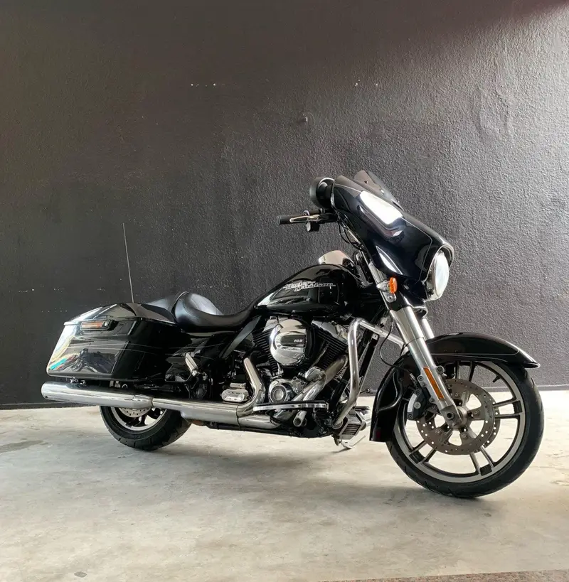 Harley-Davidson Street Glide SPECIAL FLHXS