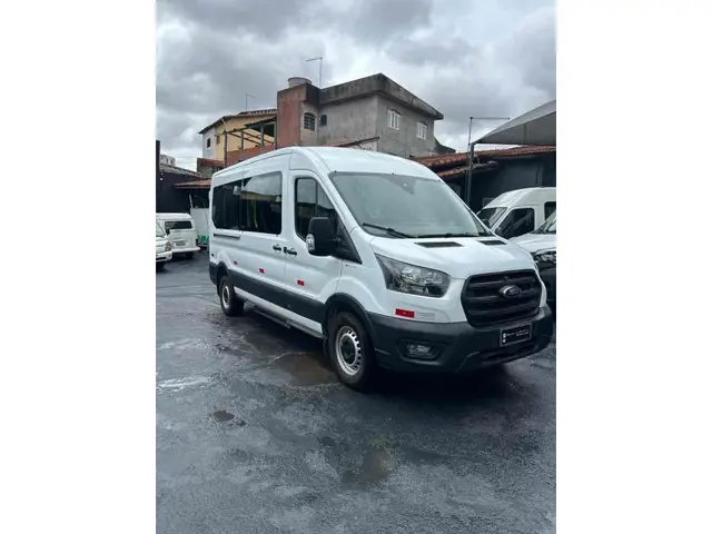 Carro Ford Transit 2024 Minibus 15 Lug. 2.0 16V Die Aut.