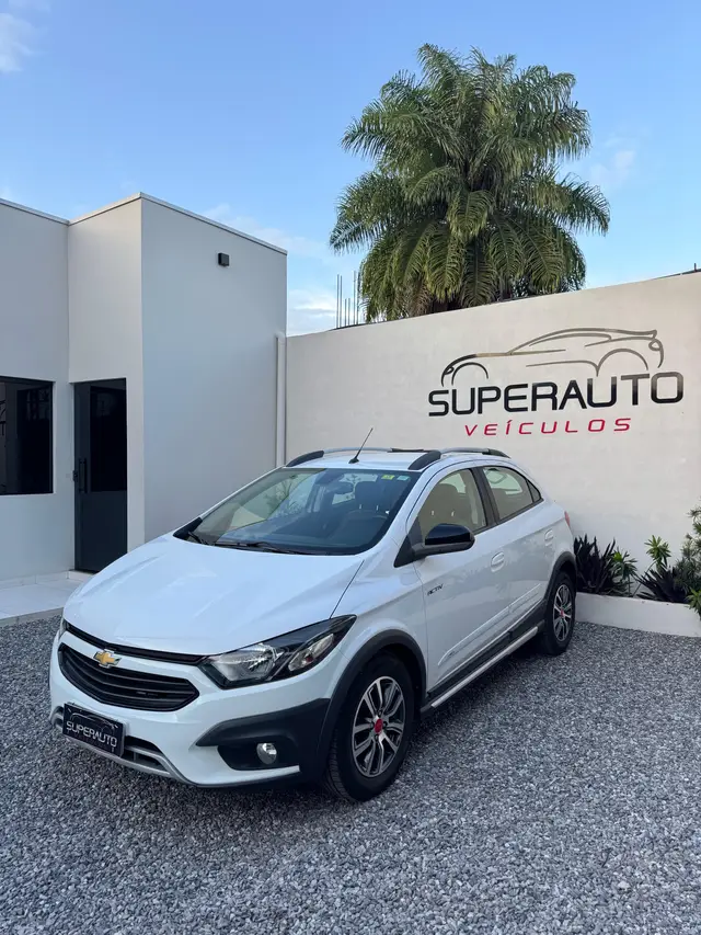 Carro Chevrolet Onix 2017 1.4 Activ SPE/4