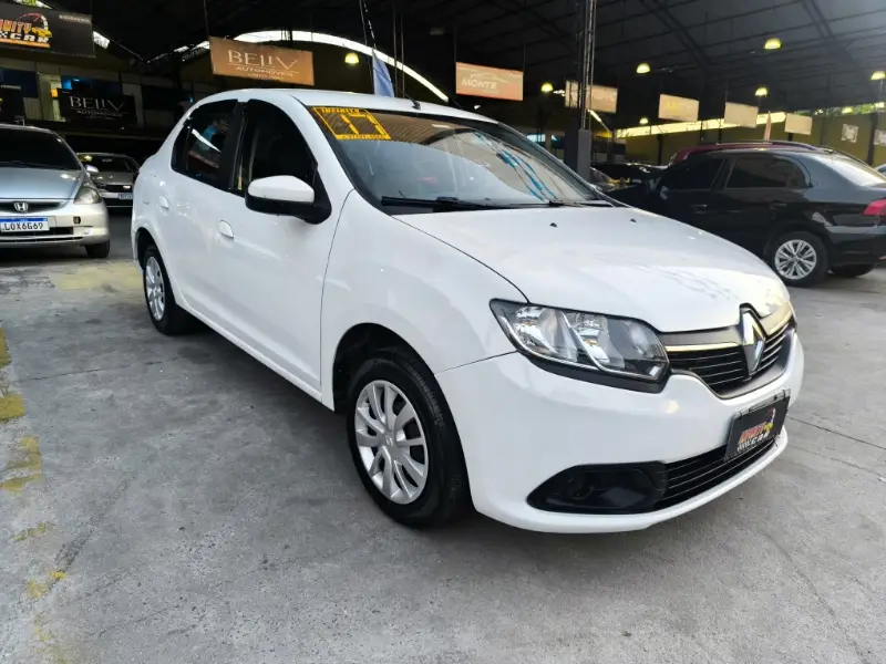 Renault Logan Expression 1.6 16V SCe (Flex)
