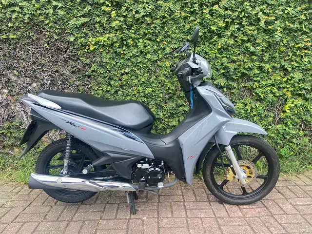 Carro Shineray JET 125 2024 2X