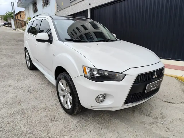 Carro Mitsubishi Outlander 2013 3.0 V6 GT4