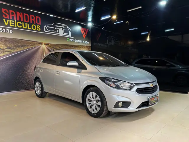 Carro Chevrolet Onix 2018 1.4 LT SPE/4 (Aut)