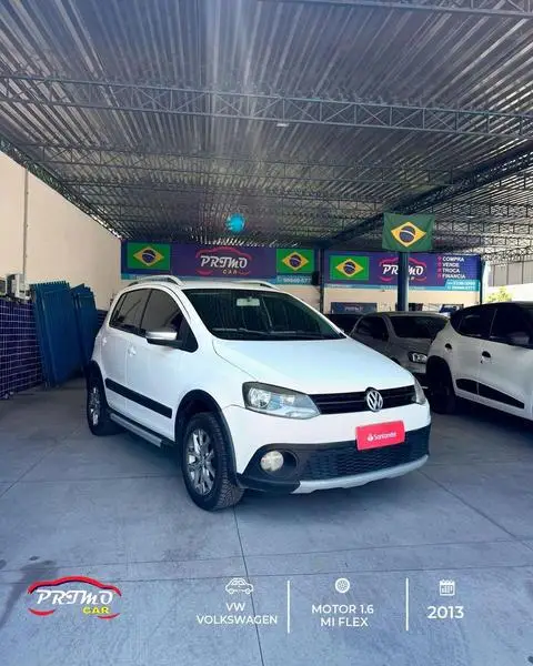 Carro Volkswagen CrossFox 2013 1.6 VHT (Flex)