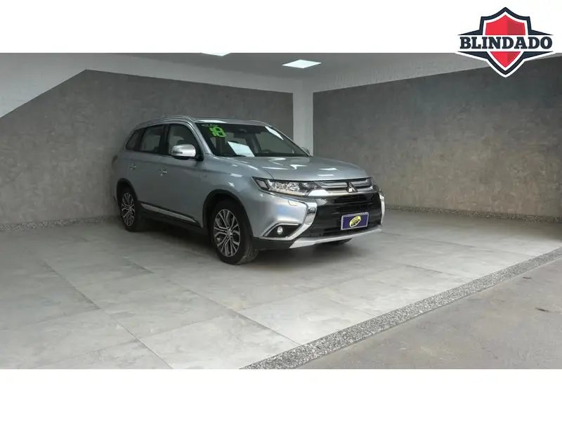 Mitsubishi Outlander 3.0 V6 GT Top 4WD